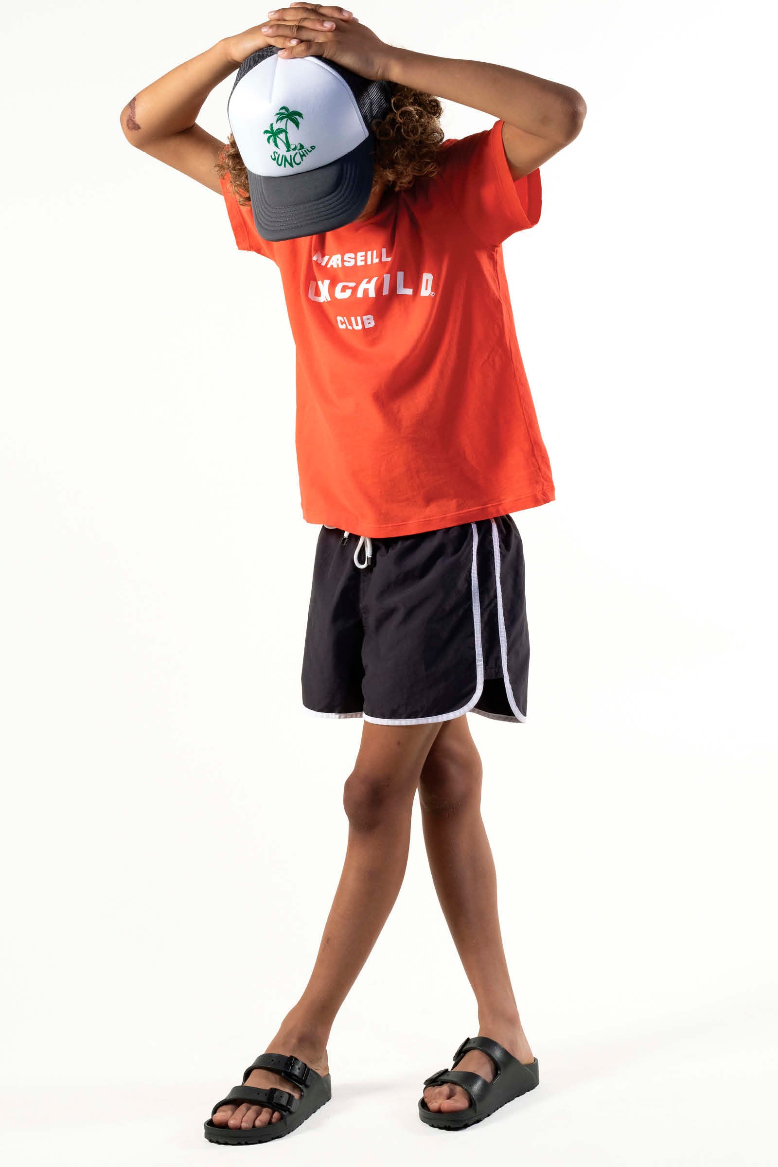 Short de bain gris Carlos SUNCHILD Bande blanche contrastée, confort optimal